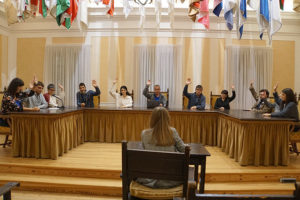 Se han aprobado en pleno extraordinario el reglamento del servicio municipal de alojamiento para personas mayores de Getaria y las últimas facturas del Palacio de Zarautz